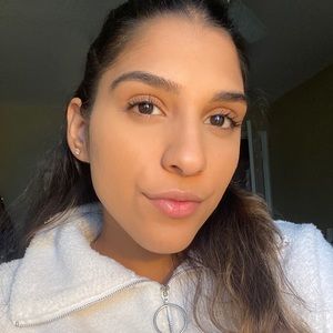 Meet your Posher, Isabel